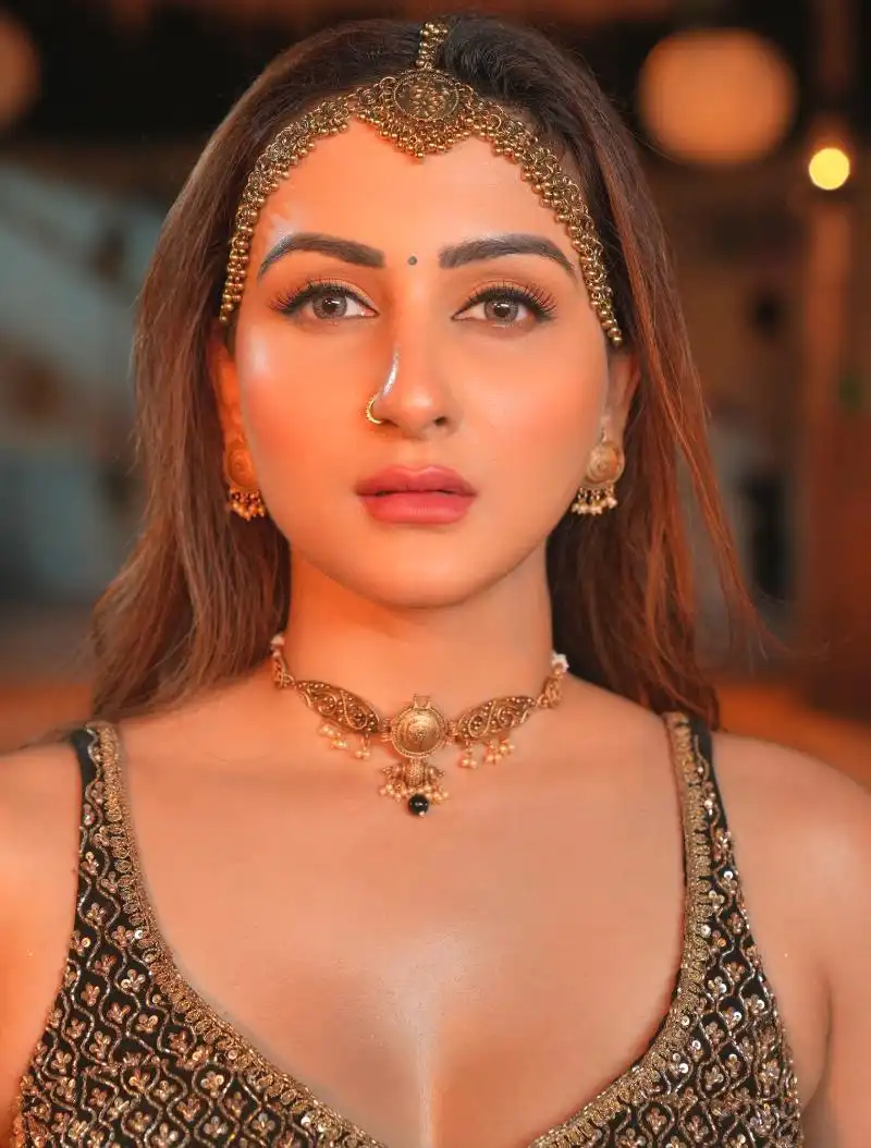 ঝুমা বৌদিকে চোদার কাহিনী