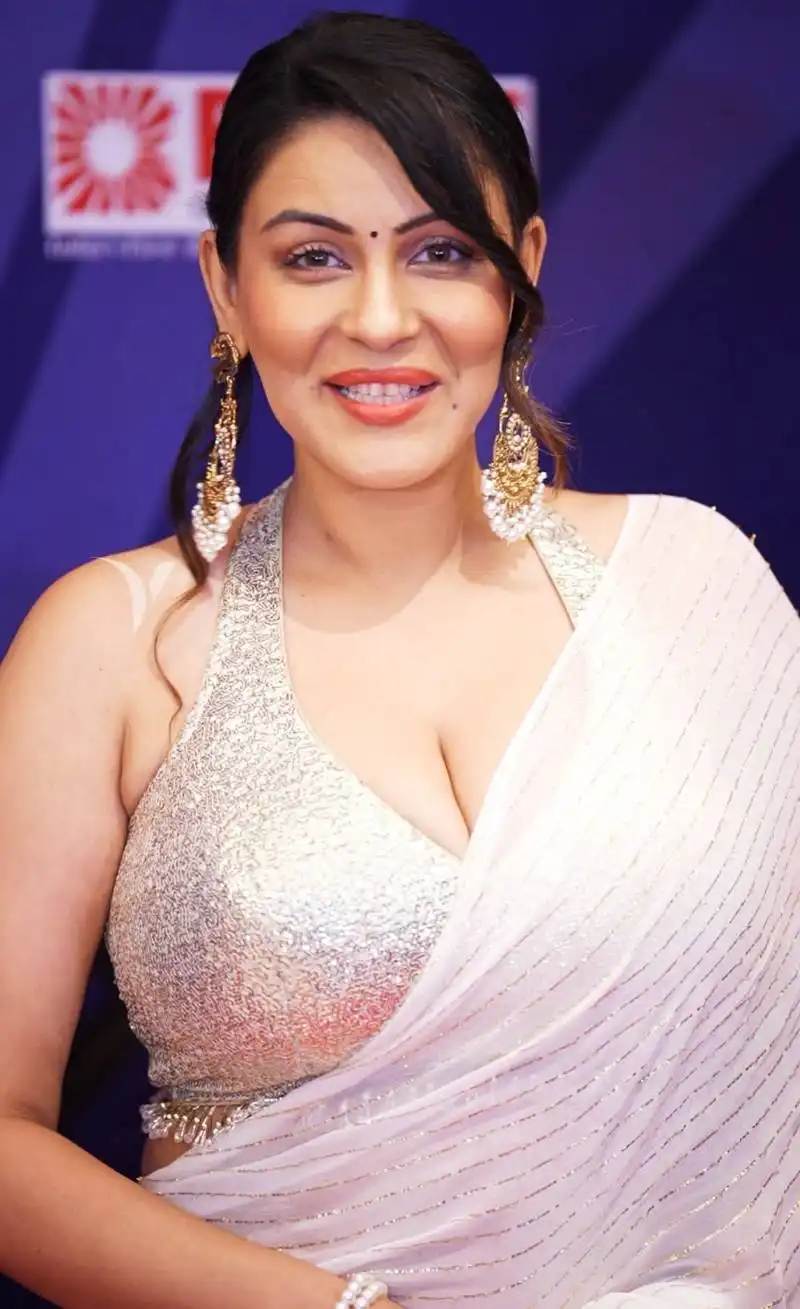 দুই আপু থ্রিসাম চটি