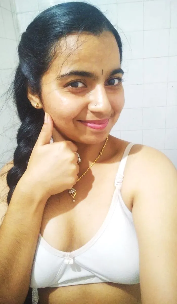 ভাগ্নির কচি গুদ চটি